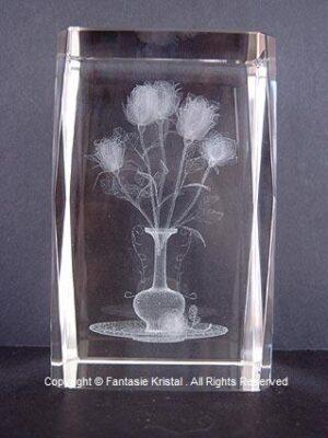 Bloemen in vaas kristal