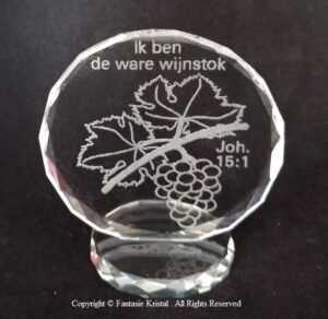 Plateau op voet Joh. 15:1